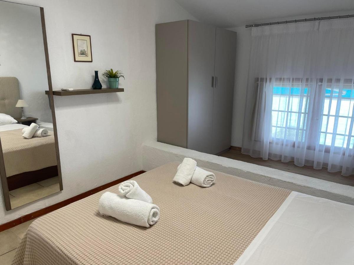 Seafront Family Apartment Ellie Скала-Фуркас Экстерьер фото