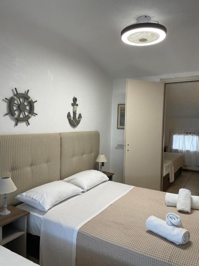 Seafront Family Apartment Ellie Скала-Фуркас Экстерьер фото